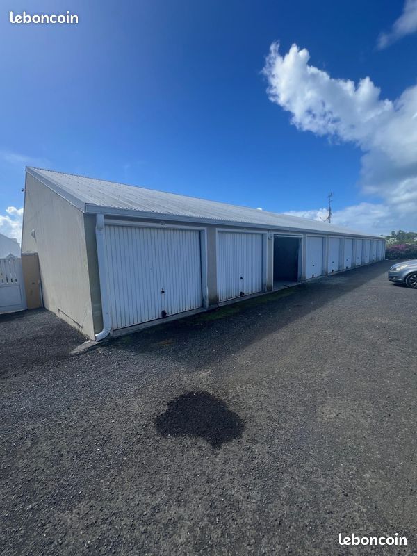 Parking 15 m² · à Saint-François · 15 m² · 32 500 €