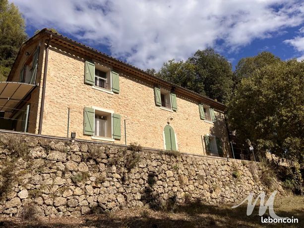 Propriété 6 pièces 230 m²