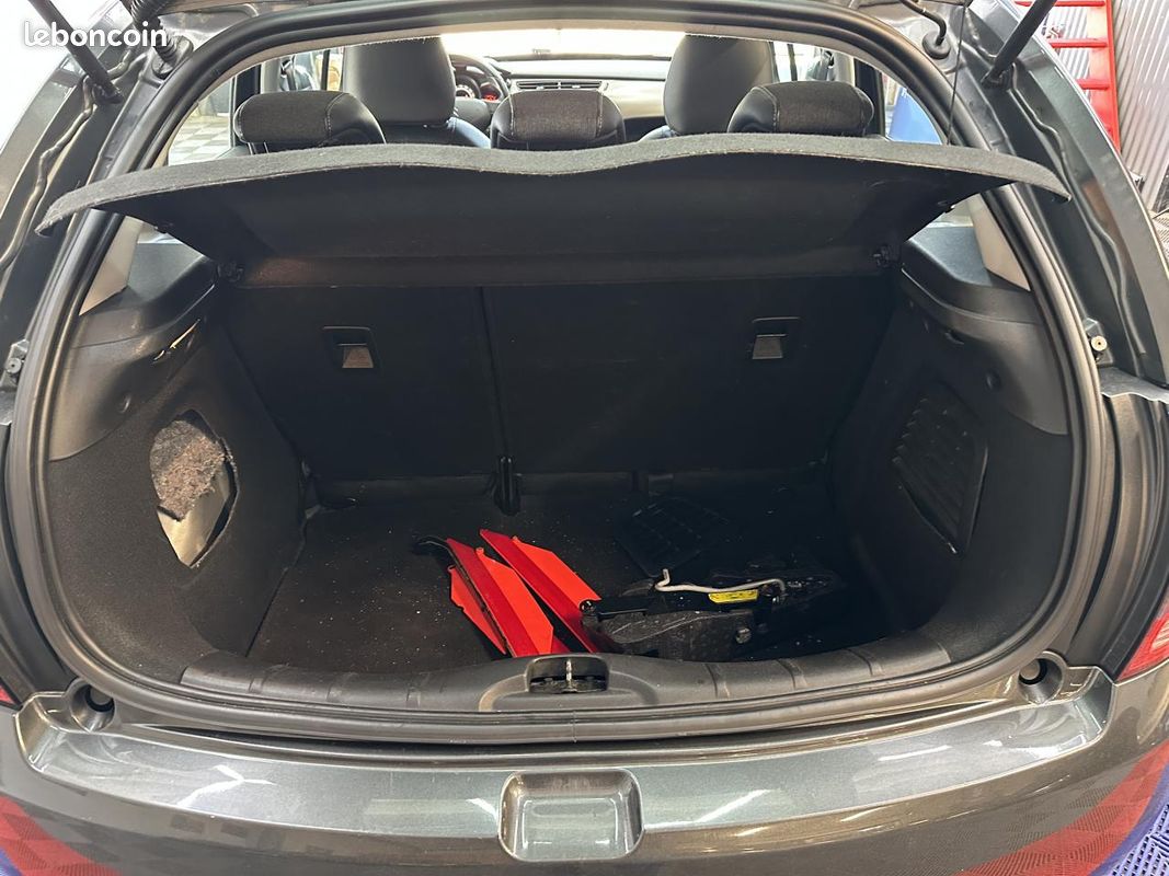Citroen c3 1.6 bluehdi 75 confort business (image 24)