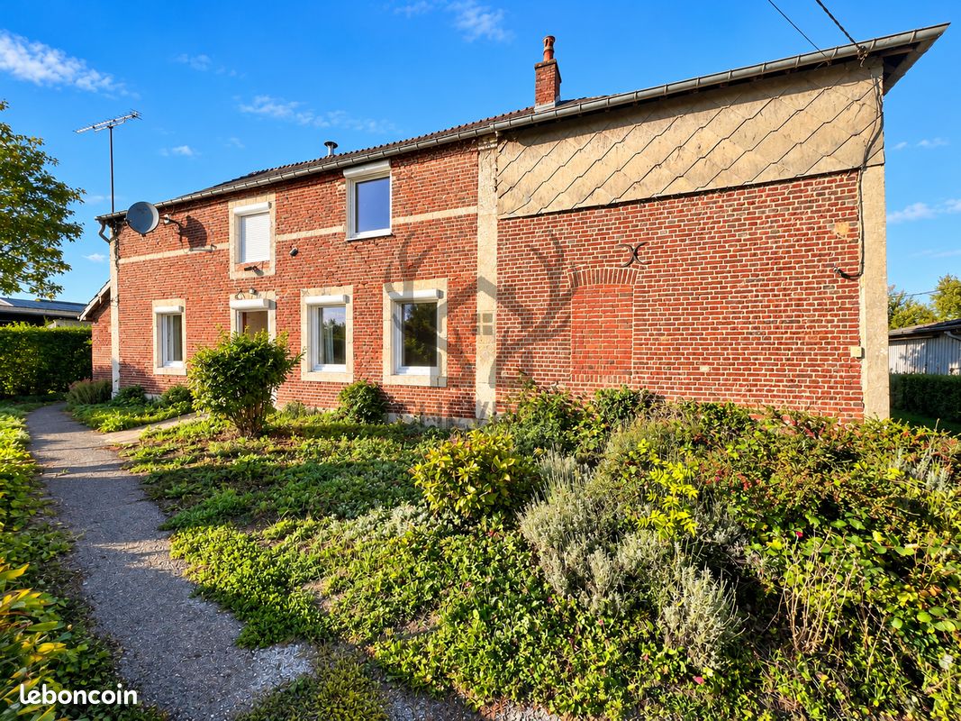 Maison 3 pièces 135 m² · à Hannappes · 135 m² · 80 000 €