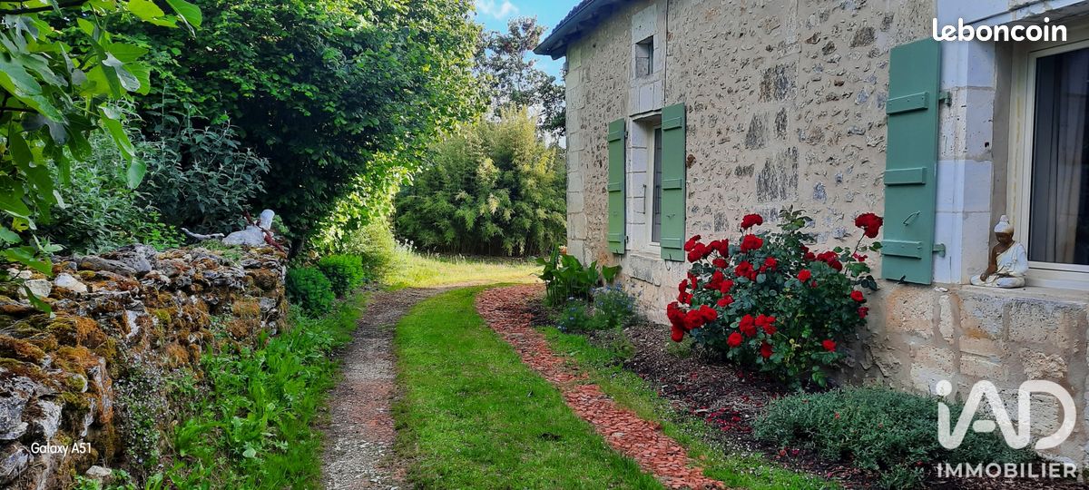 Maison 4 pièces 130 m² · à Mareuil en Périgord · 130 m² · 220 000 €