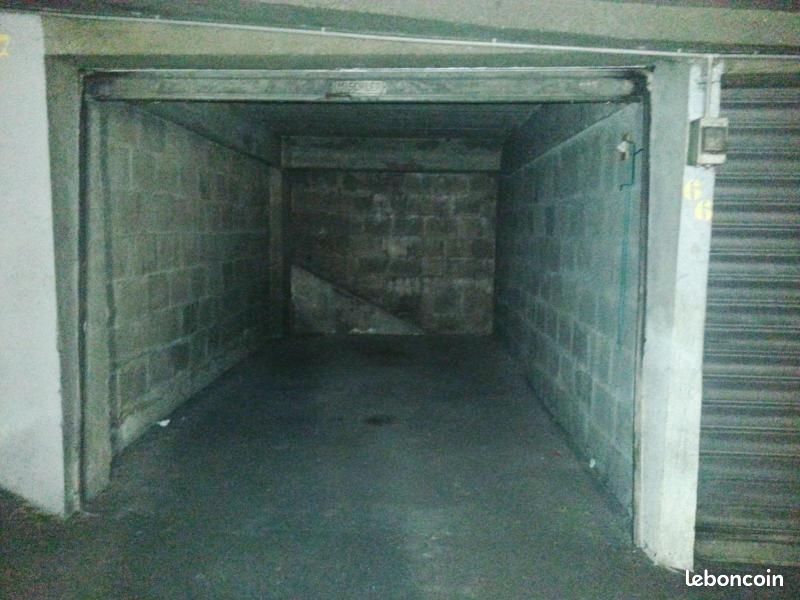 Garage / box GRENOBLE · 86 €