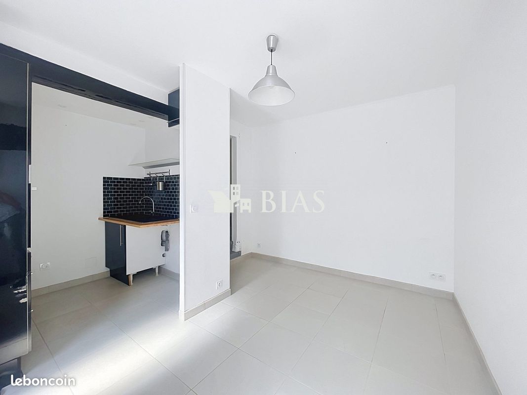 Maison 3 pièces 45 m² · à Le Neubourg · 45 m² · 650 €