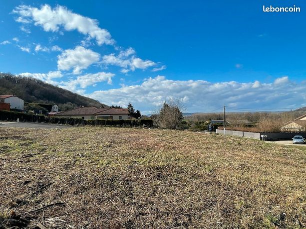 Terrain 800 m² SAINT CHEF