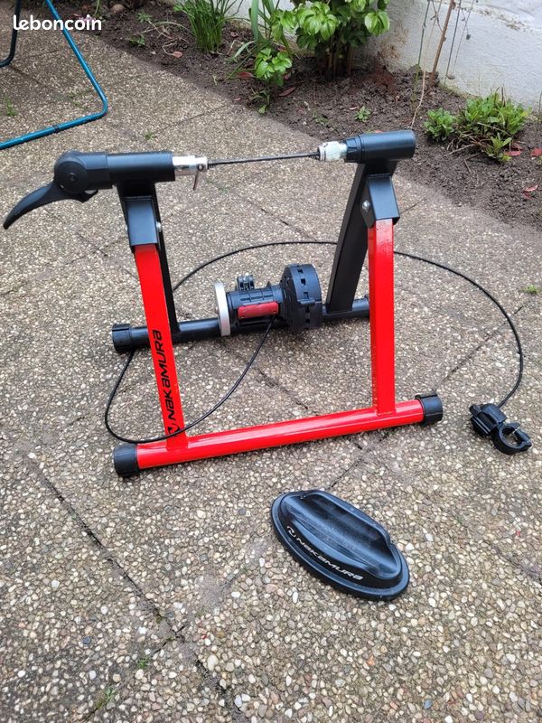 Home-trainer vélo Wahoo Fitness Kickr Bike V2 Wifi simulation pente