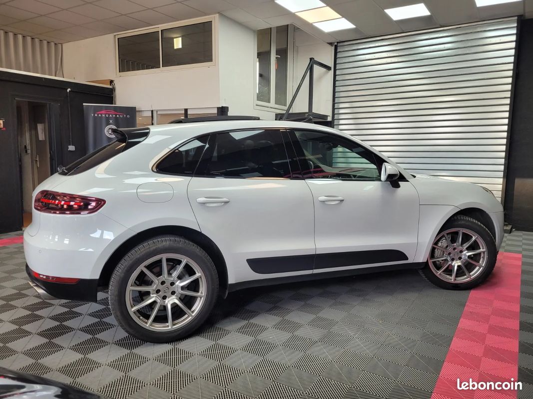 PORSCHE MACAN Diesel 3.0 V6 258 ch S PDK / SUPERBE ETAT - 2EME MAIN - ENTRETIEN PORSCHE - TOIT OUVRANT - BOSE (image 6)