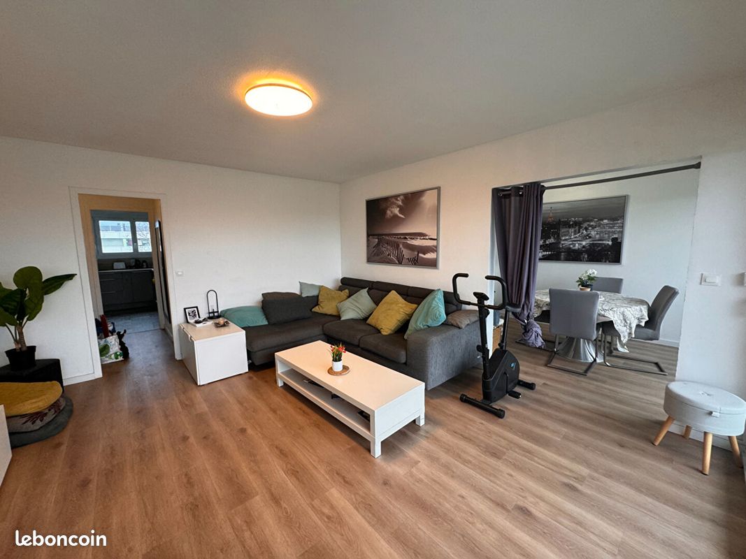 Appartement 4 pièces 93 m² · à Vannes · 93 m² · 1 235 €