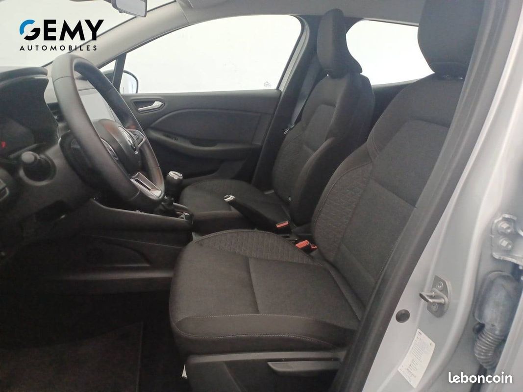 RENAULT Clio TCe 90 Equilibre (image 9)