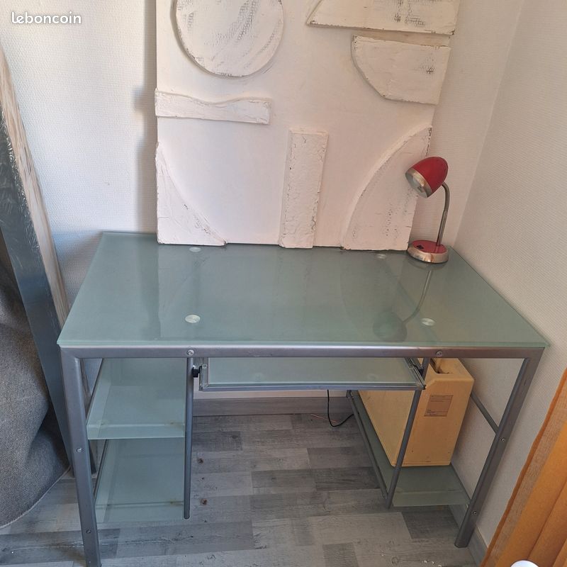 Bureau verre (image 1)