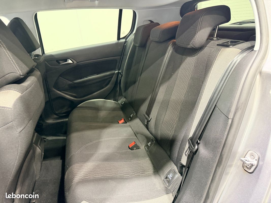 Peugeot 308 Style (image 17)