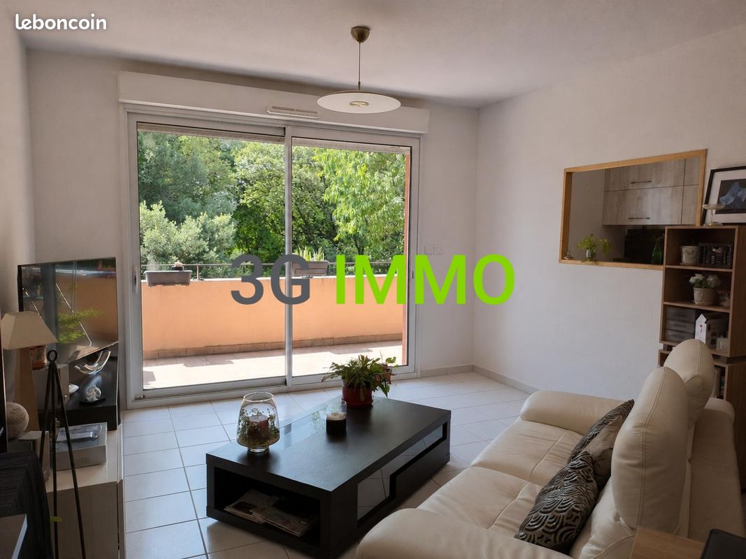 Parking 2 pièces 48 m² · à Uzès · 48 m² · 262 000 €