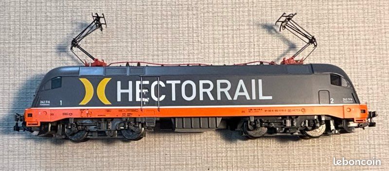 PIKO LOCOMOTIVE ÉLECTRIQUE BB 25561 SNCF, livrée béton, dépôt d