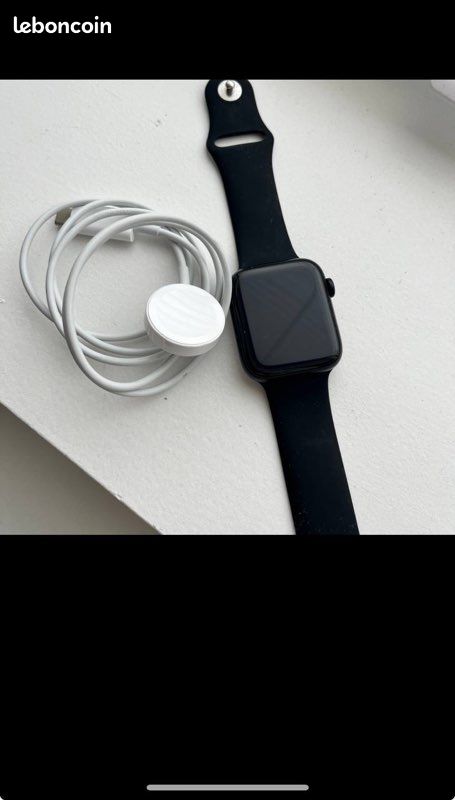 Apple Watch SE (image 2)