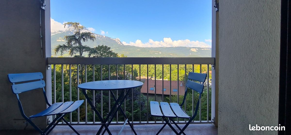 Appartement T2 55m2 + Balcon 15m2 / Vue dégagée sur Vercors (image 1)