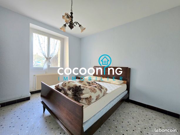 https://img.leboncoin.fr/api/v1/lbcpb1/images/fb/d8/77/fbd877b9916aa84f14af0bd608b562ba468d5acb.jpg?rule=ad-image