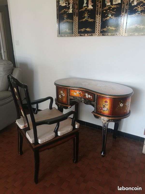 Bureau asiatique chinois (image 2)