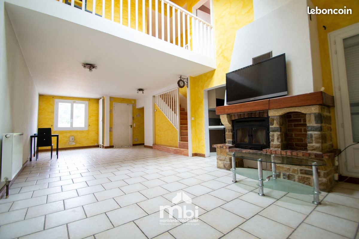 Maison 5 pièces 115 m² · à Fosses · 115 m² · 299 000 €