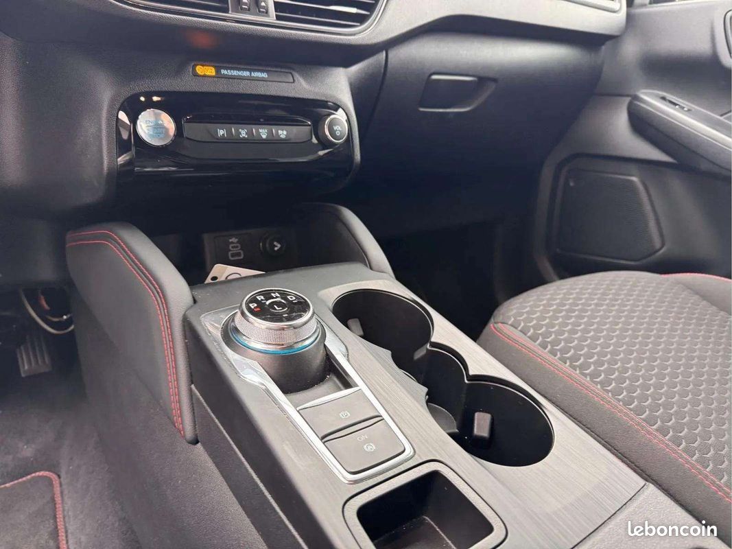 FORD Kuga Hybrid FlexFuel E85 ST-Line X * Caméra * Navigation * CarPlay * Pack Hiver * Garantie * TVA (image 17)