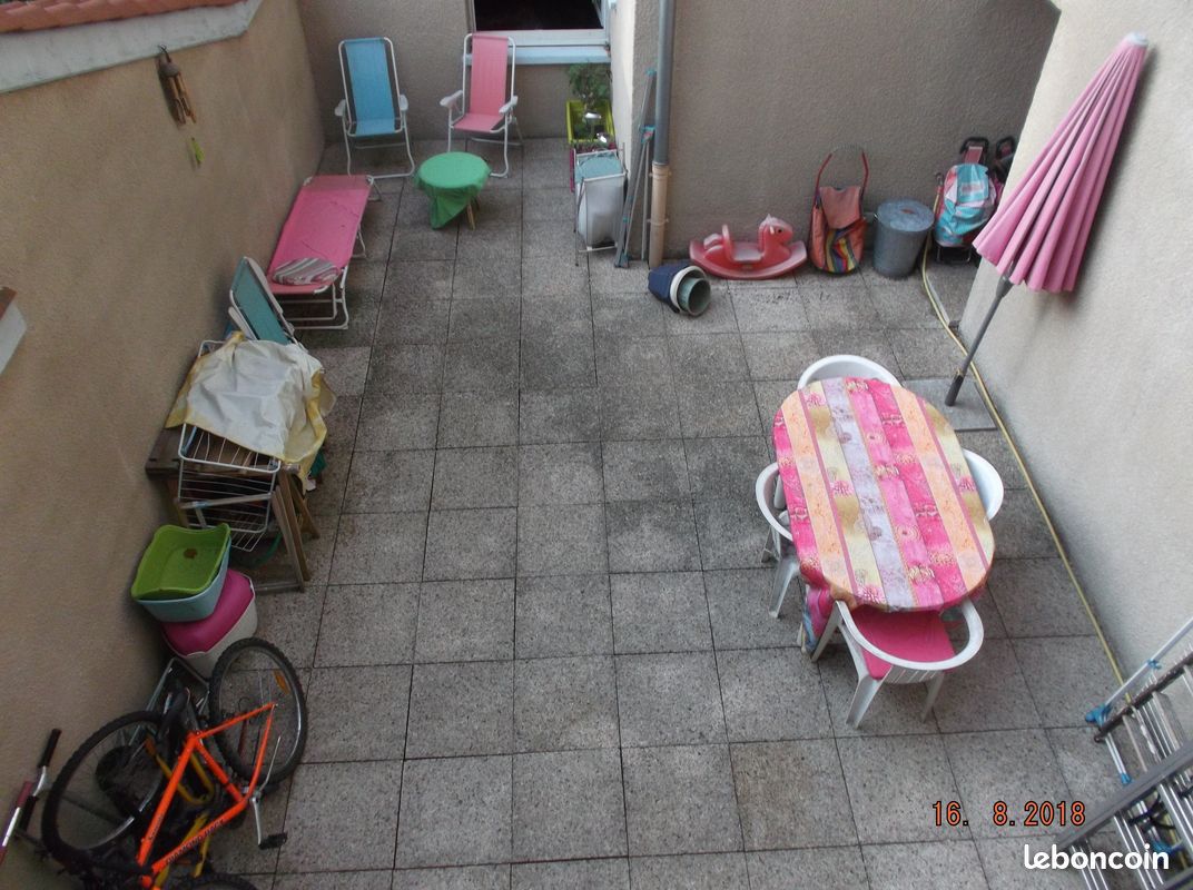 F3 R.D.C. 79m2 + ANNEXES 69 FRANCHEVILLE LE HAUT (image 1)