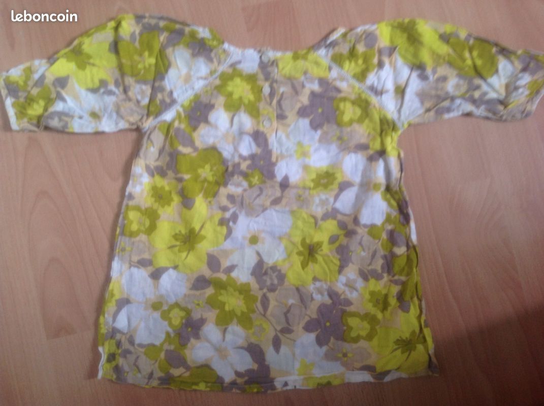 Jolie blouse MC T. 6 ans fille TBE (image 2)