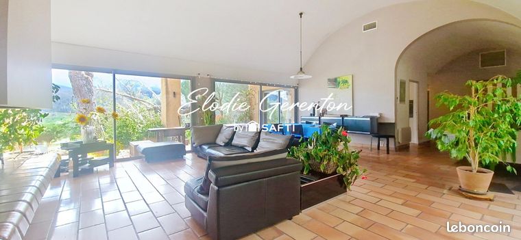 Villa 6 pièces 170 m²