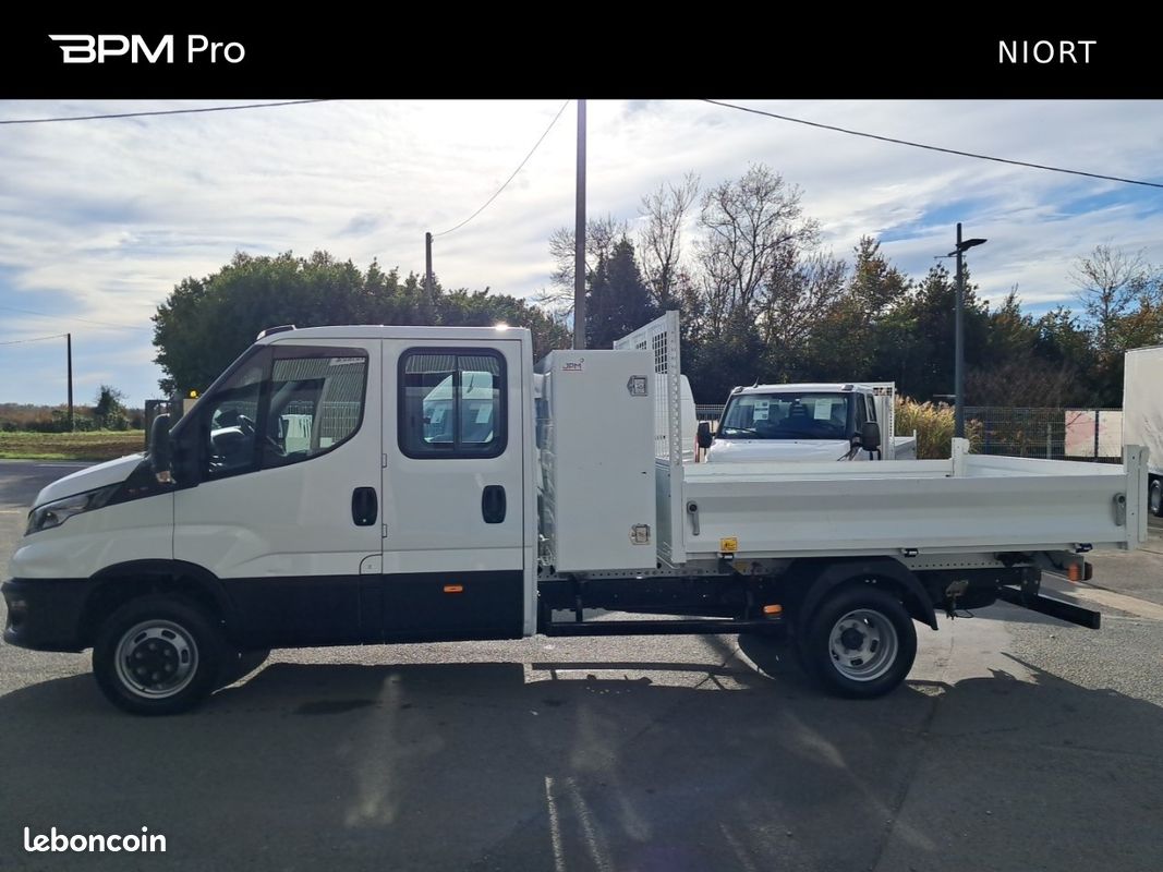 IVECO 35-160 / Daily / 35C16H / 3.0L 160CH / DOUBLE CABINE / 2023 / 6 PLACES / BENNE & COFFRE / (image 5)