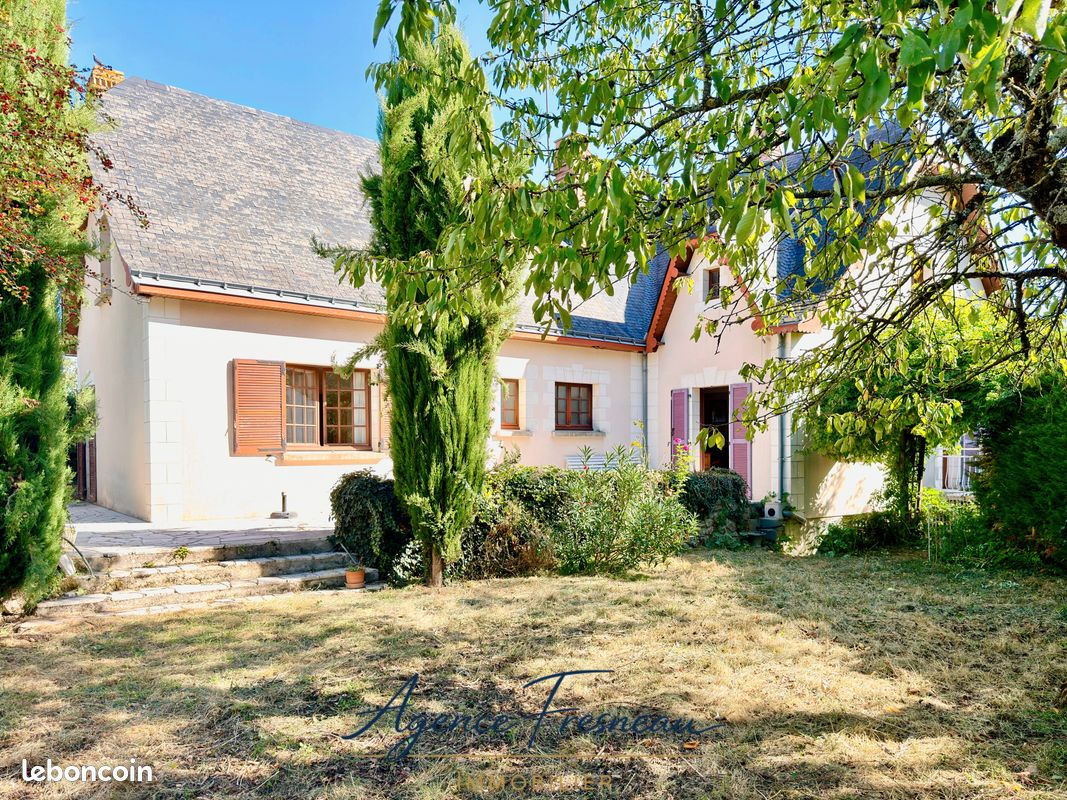 Maison 5 pièces 143 m² · à Baugé-en-Anjou · 143 m² · 169 000 €