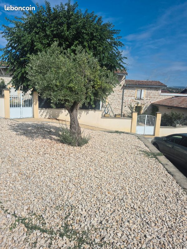 Appartement 5 pièces 105 m² · à Rive-de-Gier · 105 m² · 1 050 €/mois