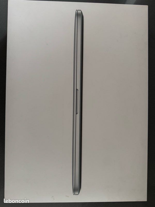 Mac Book pro 15 pouces en excellent état (image 6)