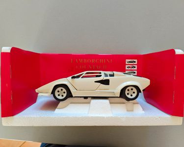 Grille Arrière Droite Pour Lamborghini Countach 1/18 - Marque Polistil/Tonka - Occasion Bon état