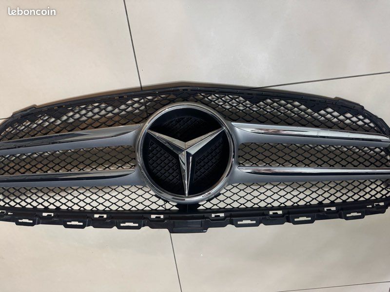 Calandre Mercedes (image 1)