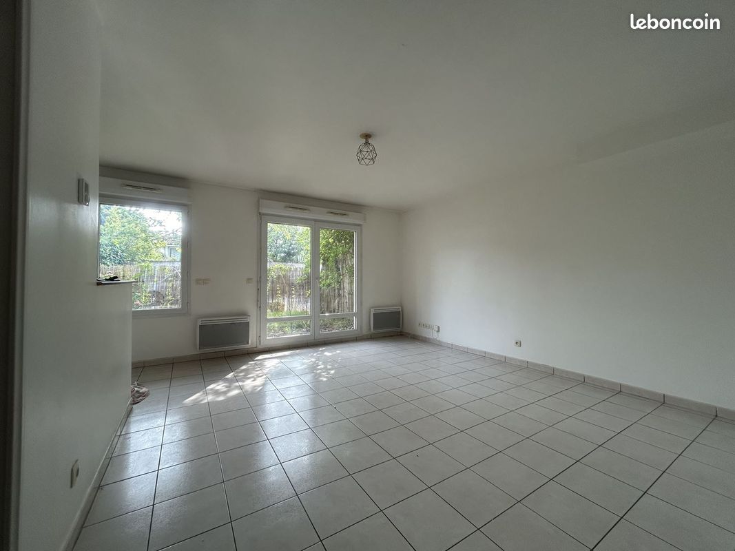 Appartement a louer villemomble - 1 pièce(s) - 32 m2 - Surfyn