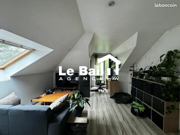 https://img.leboncoin.fr/api/v1/lbcpb1/images/fb/e1/ad/fbe1ad24395c8eb8e8b5fbc436410ea8cfb28d3c.jpg?rule=ad-image