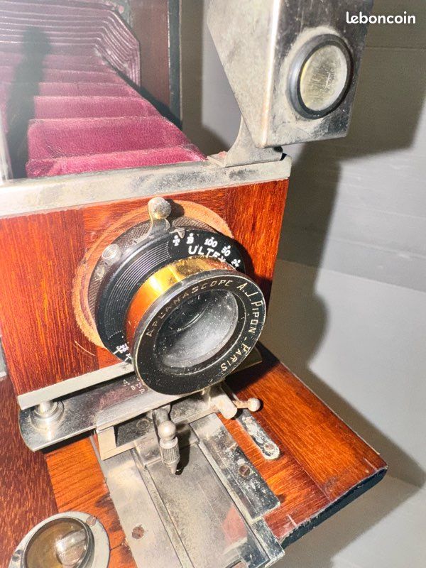 Pipon: New Cosaque Price Guide: estimate a camera value