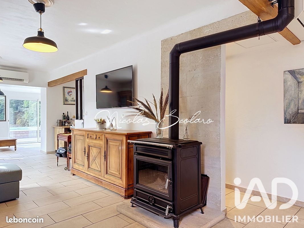 Maison 5 pièces 136 m² · à Taillades · 136 m² · 474 000 €