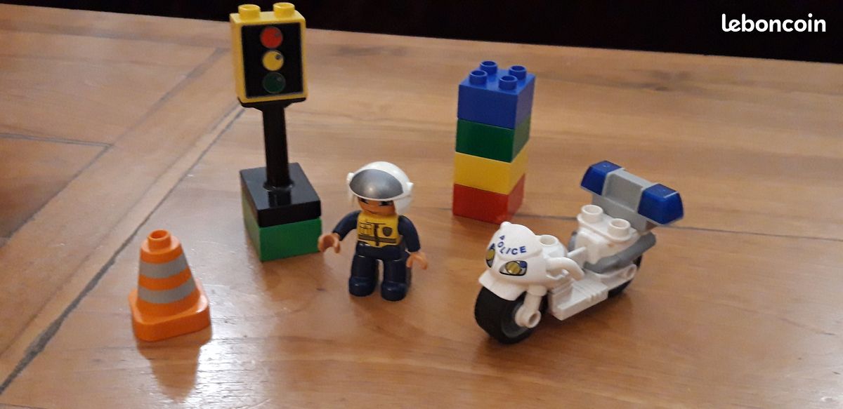 Lego duplo policier (image 2)