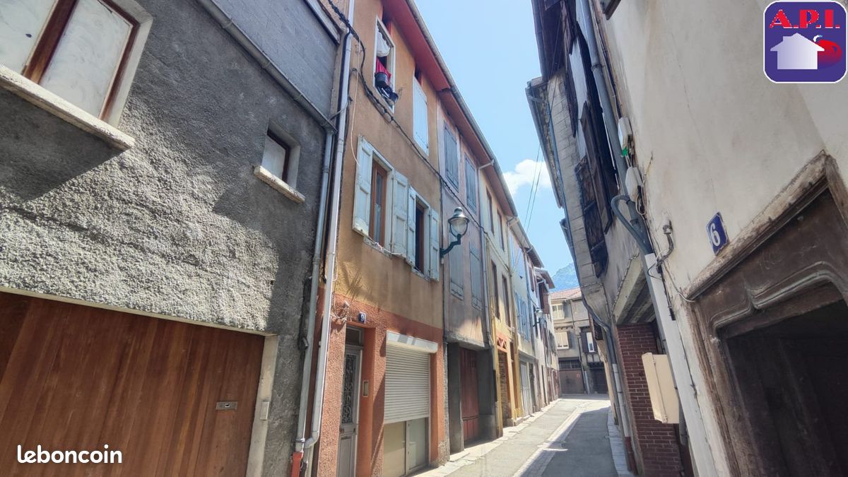 Immeuble 125 m² · à Tarascon-sur-Ariège · 125 m² · 105 000 €