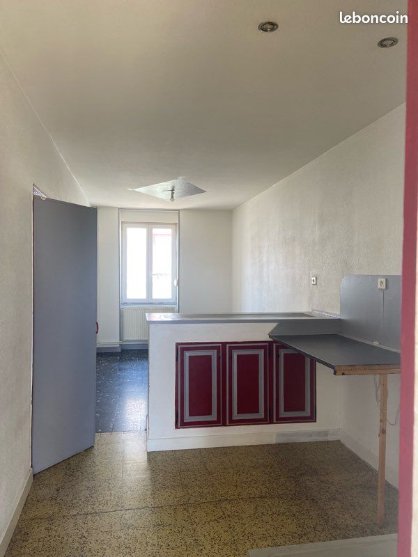 Appartement 3 pièces 55 m² · à Le Creusot · 55 m² · 450 €