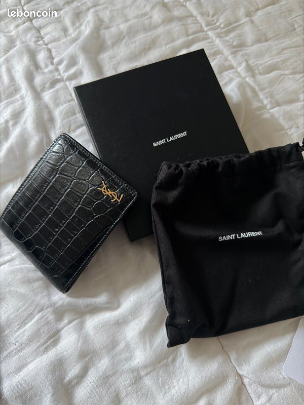 Portefeuille YSL Rouge Vif - Cuir Véritable, état Comme Neuf Avec étiquettes