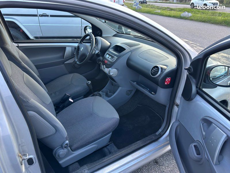Peugeot 107 1.4 HDI 54cv (image 5)