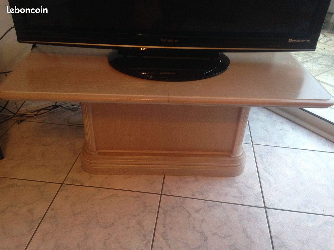 Table basse type coffre en chêne massif cérusé (image 1)