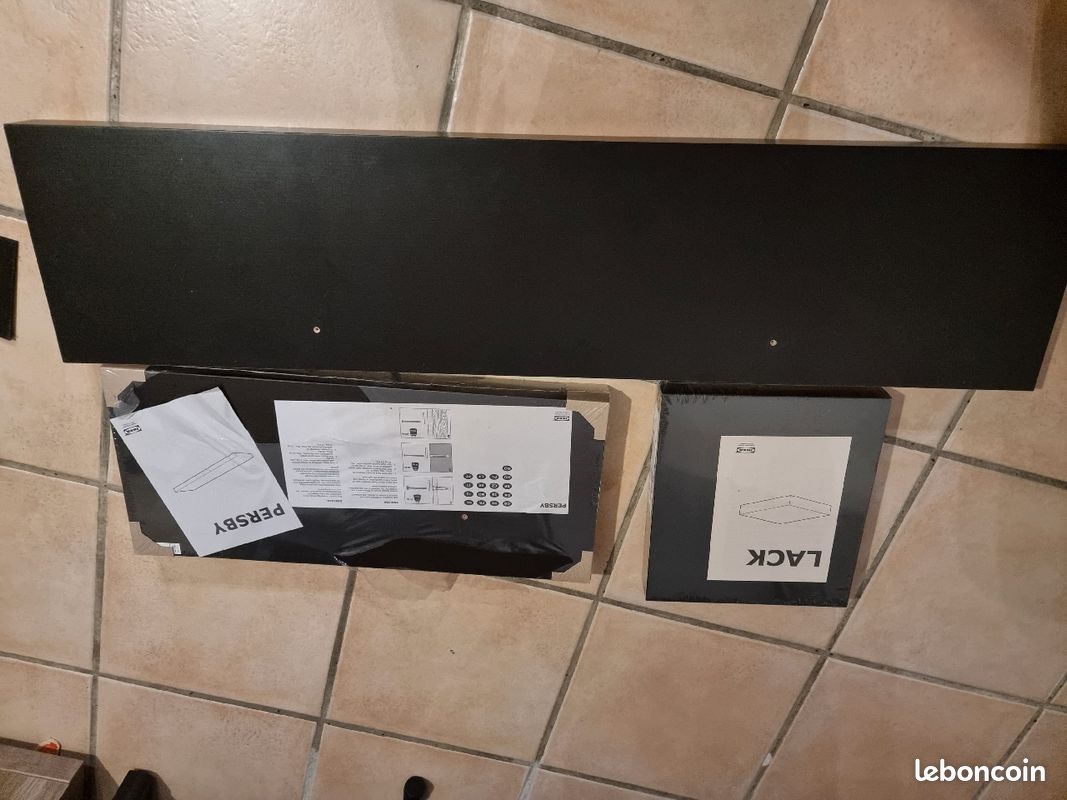 3 étagères ikea neuves (image 1)