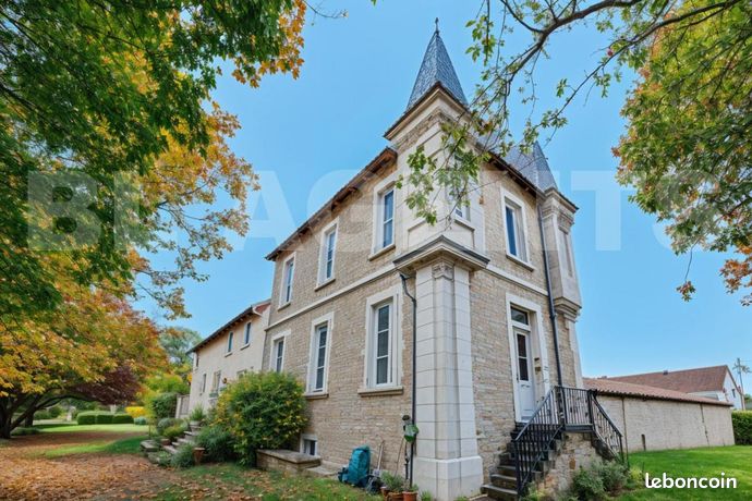 Propriété 20 pièces 530 m²