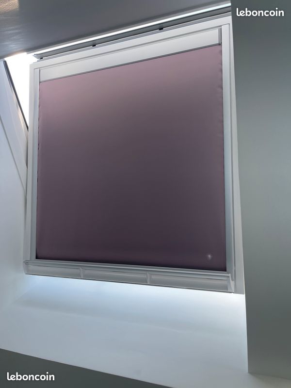 Velux 78x118 + store occultant NEUFS (image 4)