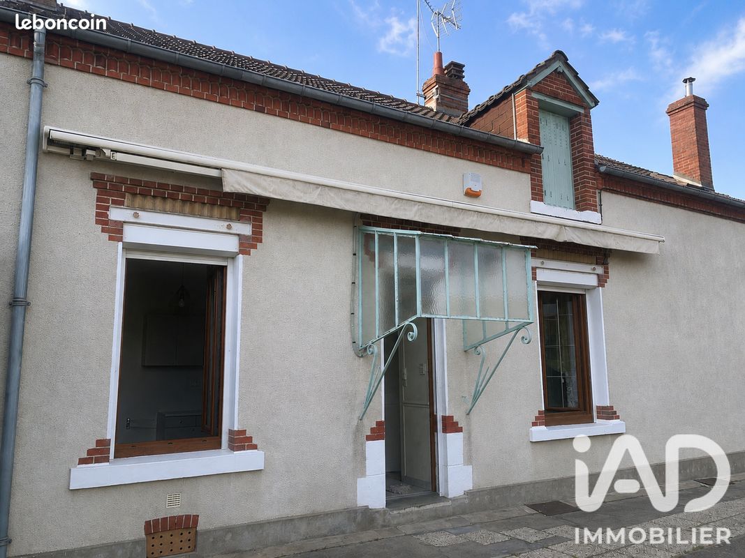 Maison 4 pièces 87 m² · à Orléans · 87 m² · 220 000 €