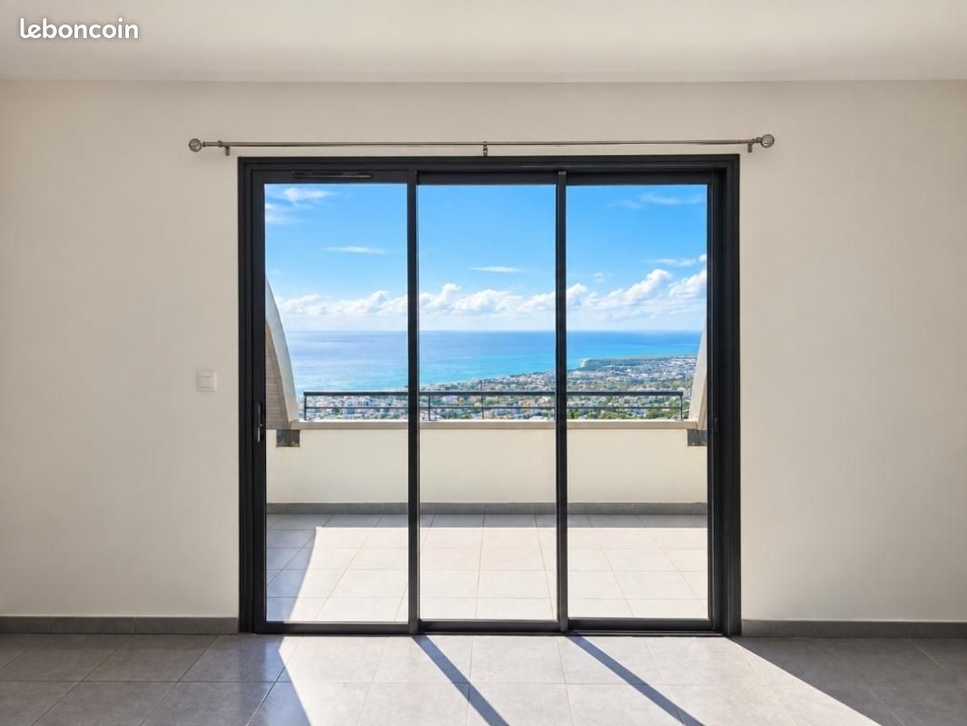 Appartement 2 pièces 43 m² · à Saint-Denis · 43 m² · 179 000 €