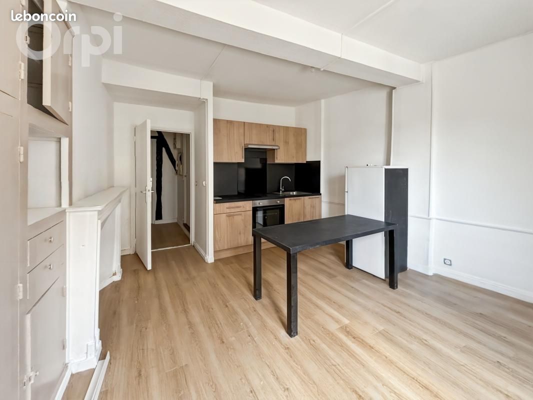 Appartement 2 pièces 31 m² · à Senlis · 31 m² · 650 €/mois