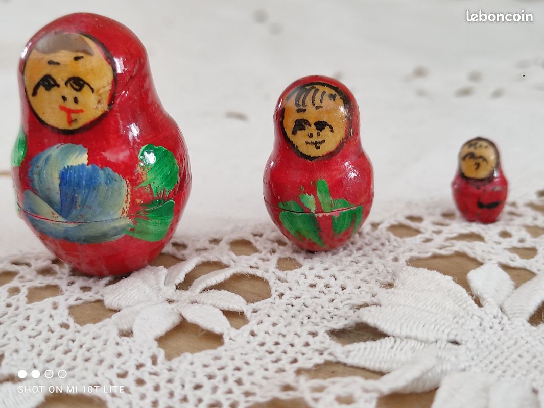 Poupees Russes Rouge Emboitables Matriochka Avec Samovar Peinte Par Titova
