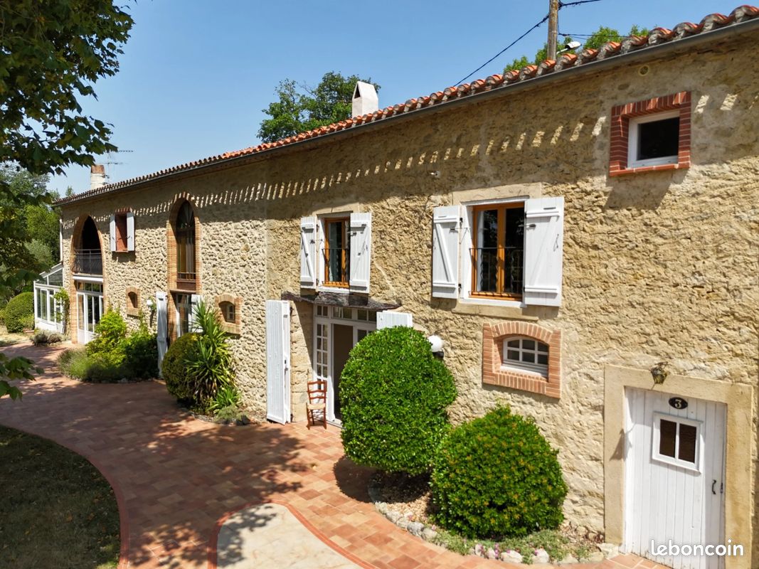 Maison 9 pièces 290 m² · à Pech-Luna · 290 m² · 460 000 €