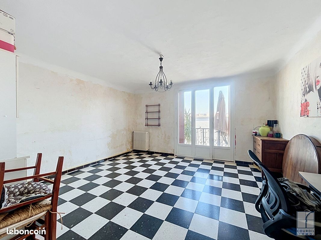 Appartement 3 pièces 66 m² · à Nîmes · 66 m² · 112 000 €